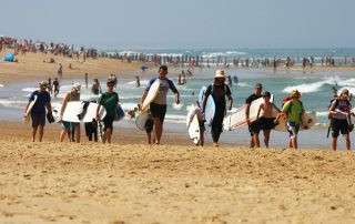 trouver le bon spot de surf searching for waves